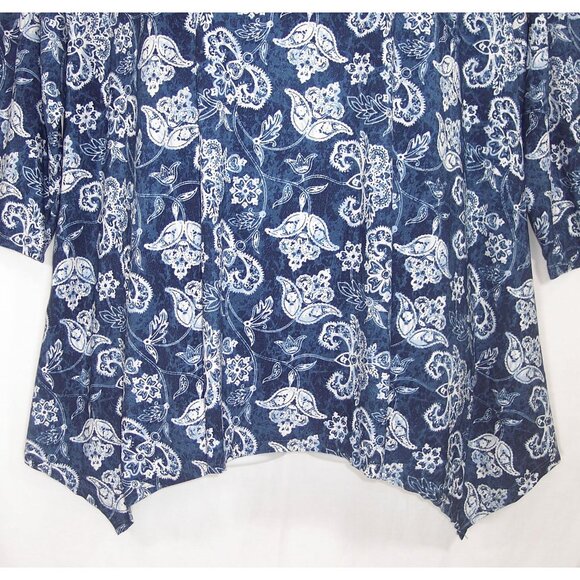 NEW Avenue 26/28 Blue Paisley Sharkbite 3/4 Sleeves Caged V-Neck Women's Plus - Picture 5 of 13